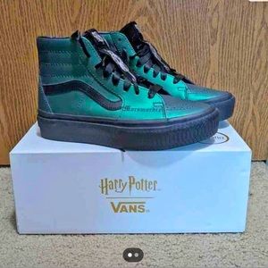 Harry Potter dark arts platform high tops women’s size 7